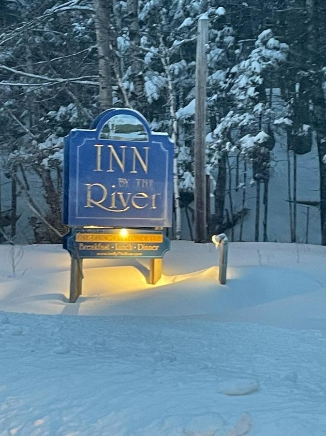 Inn By The River The Forks Esterno foto
